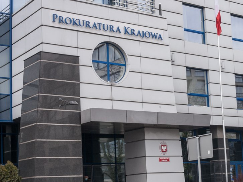 Prokuratura ma bronić frankowiczów przed roszczeniami banków.