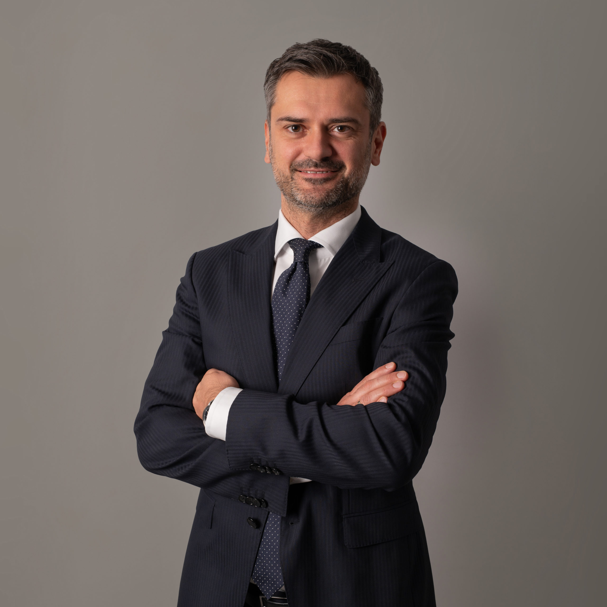 https://frankowekredyty.pl/wp-content/uploads/2025/04/p.-Dariusz-Rozpara-scaled.jpg